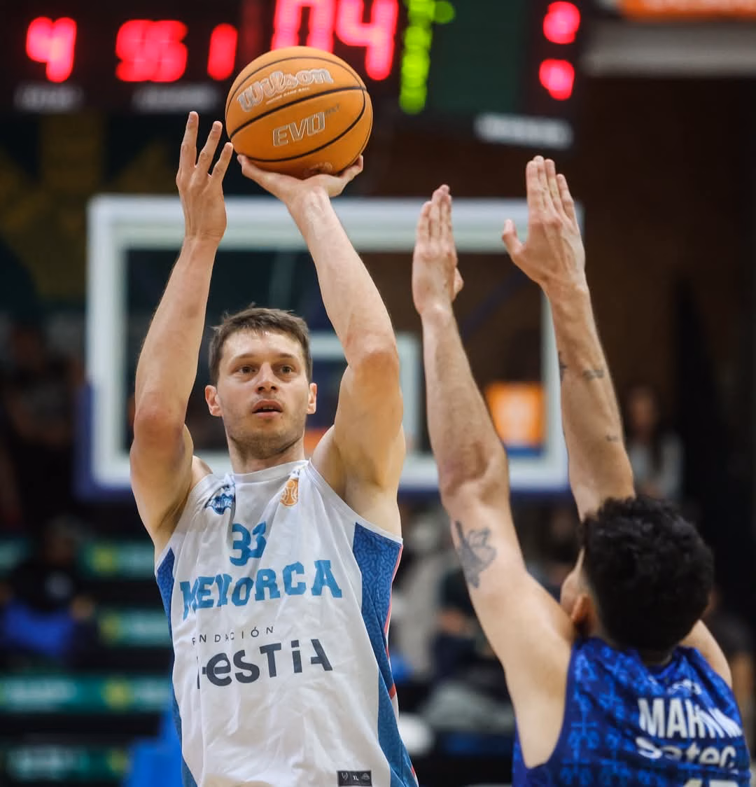 El drama del descenso sobrevuela Bintaufa tras la derrota en Oviedo