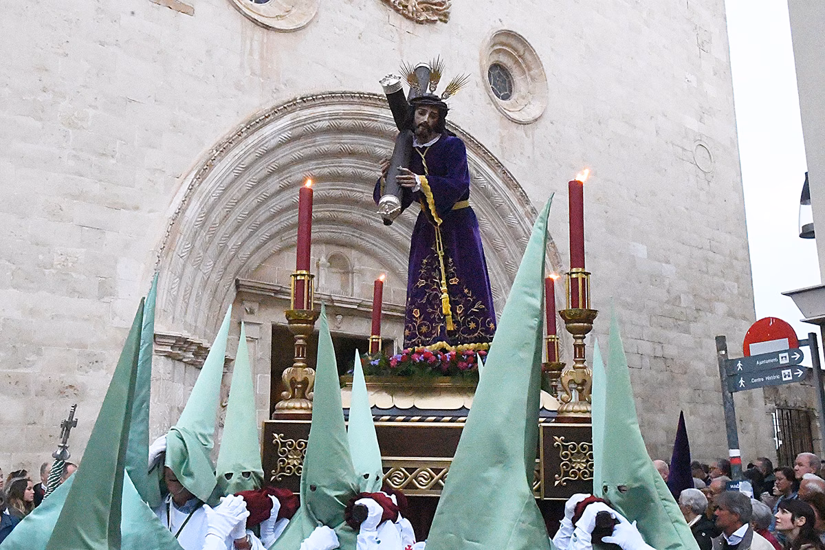 (Fotos) La pasión de la Semana Santa llega a Maó