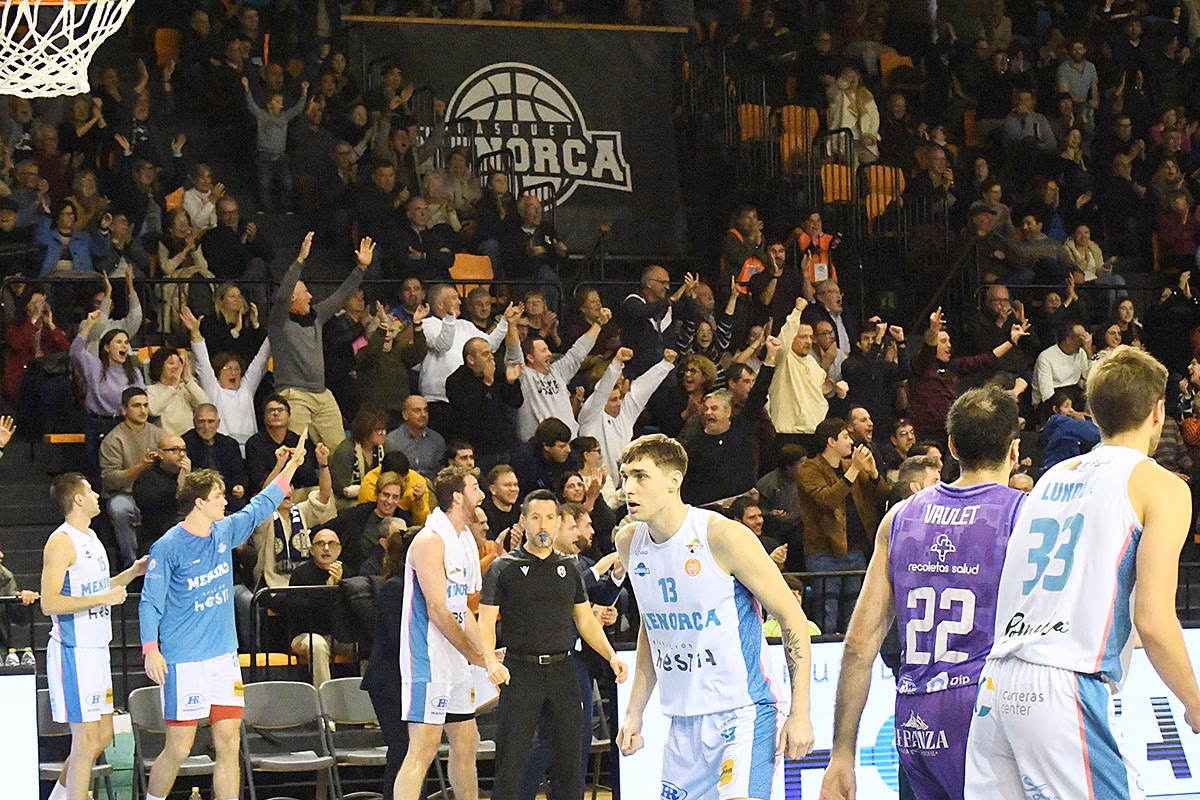 El Hestia Menorca declara el partido ante el Betis como "Día del club" y los socios deberán pagar