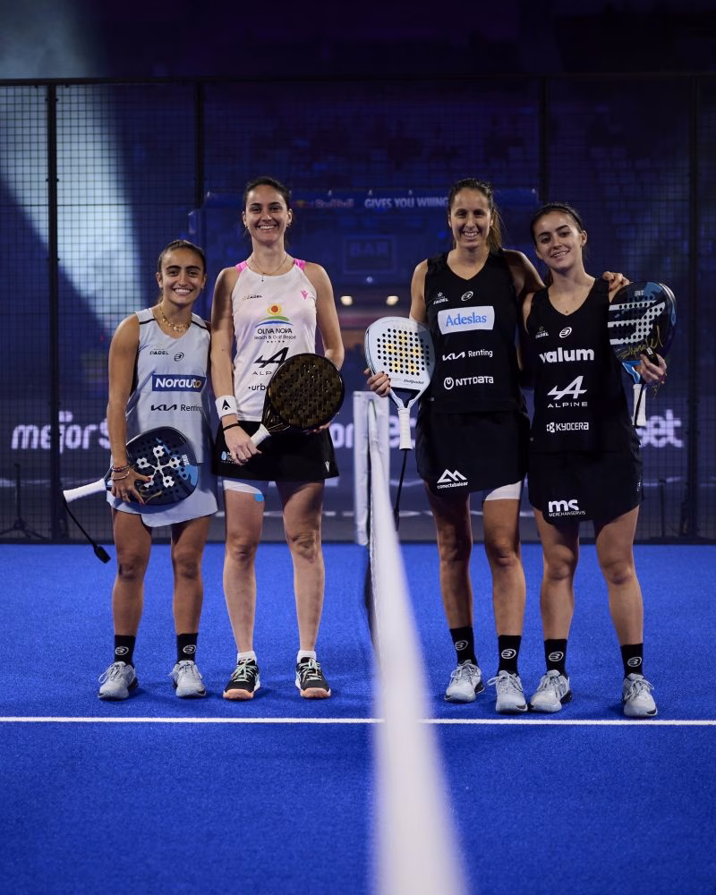 Gemma Triay y Claudia Fernández sufren para pasar a semifinales en Barcelona