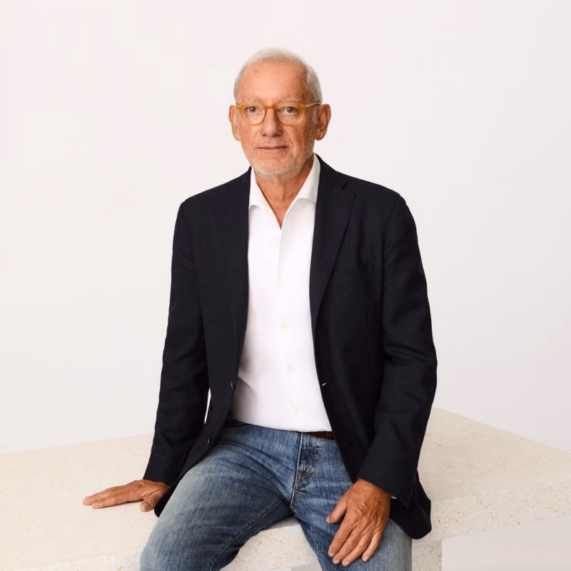 Fallece el fundador de Mango, un asiduo de Menorca