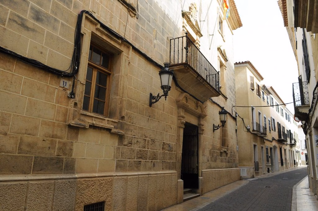 Alaior deberá pagar 10.000 euros a FCC por retrasos en el pago de facturas