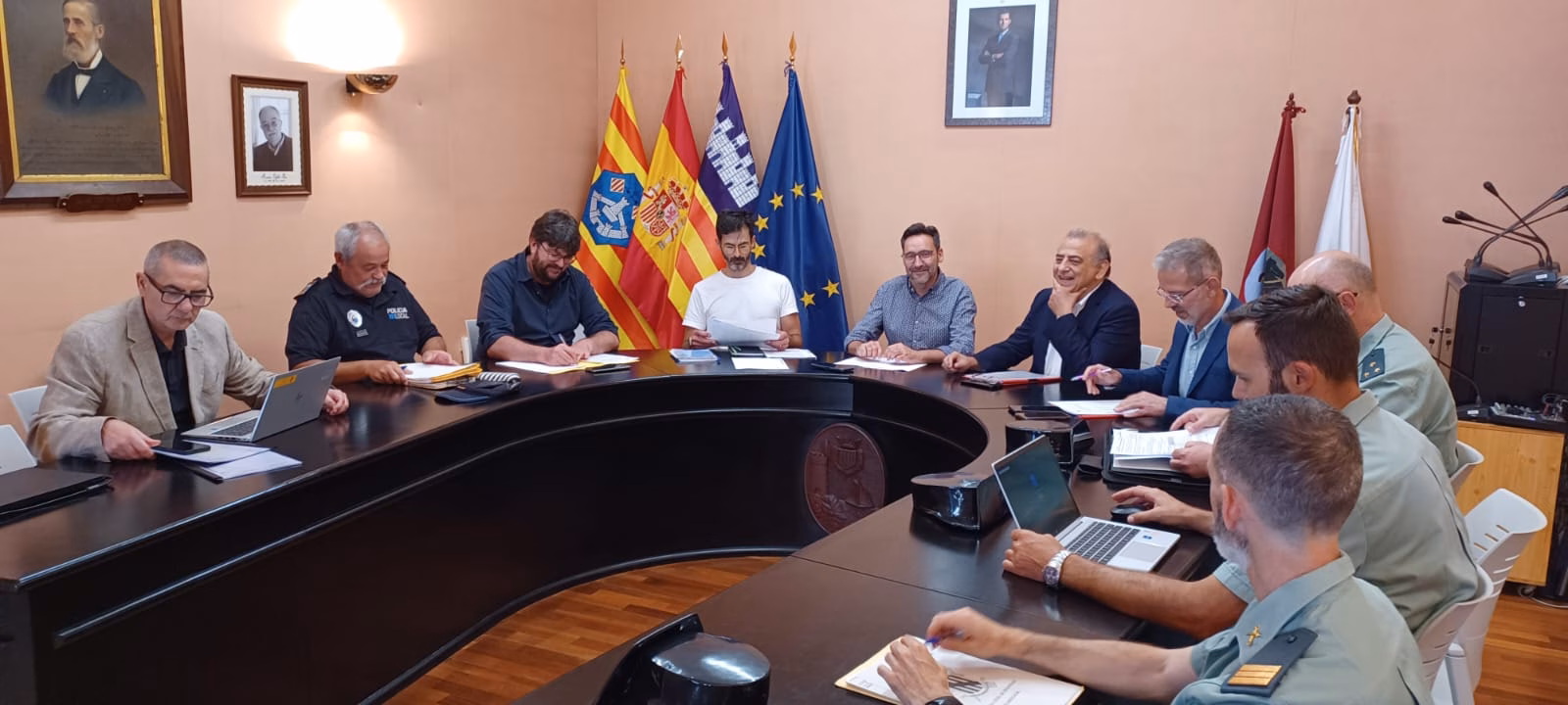 El delegado del Gobierno supervisa la seguridad de Sant Martí y Sant Antoni