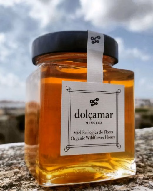 La miel de Menorca 'Dolçamar', segunda en el X certamen nacional ‘Mieladictos’