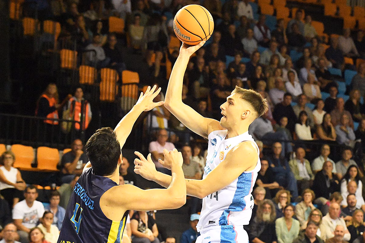 El Hestia Menorca recibe al Estudiantes con la intención de reencontrarse con el triunfo