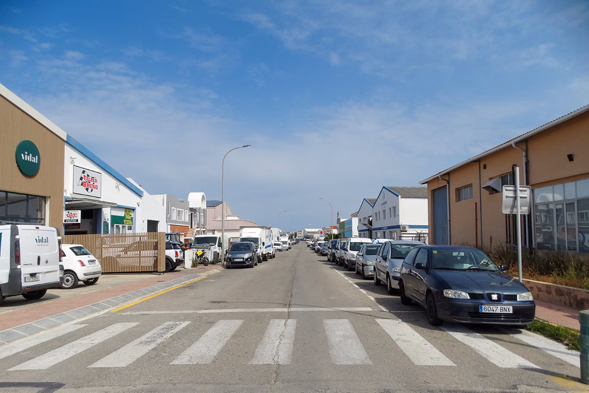 ASCOME aclara que no pidió excluir a comercios de urbanizaciones ni polígonos de las ayudas del Consell