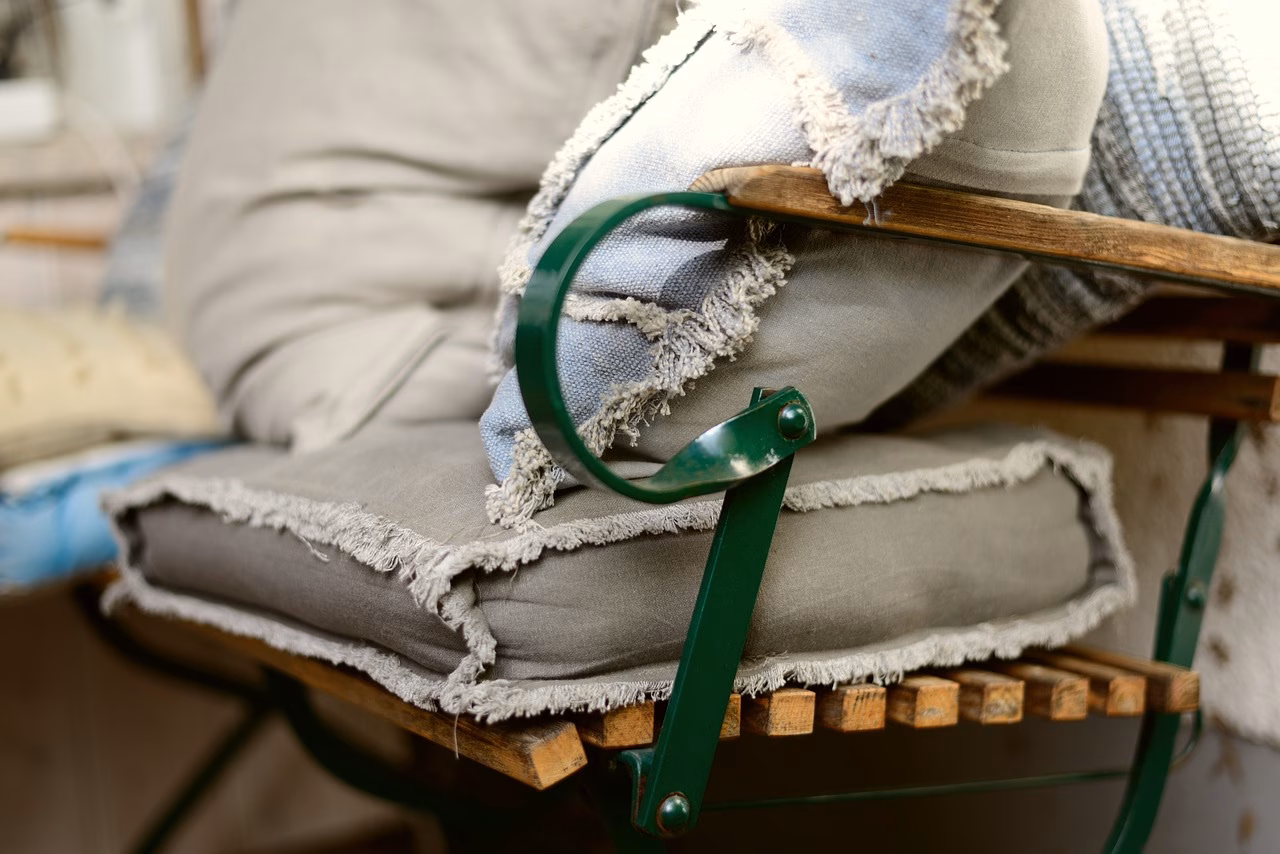 Desmontar la terraza: Qué has de tener en cuenta para conservar bien los muebles