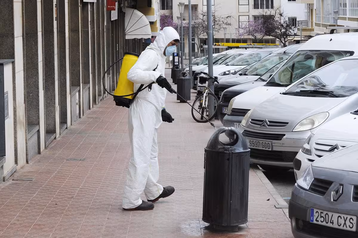 Comienzan las tareas de desinfección en Menorca