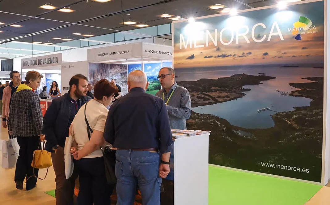 Menorca estrecha vínculos con Aragón