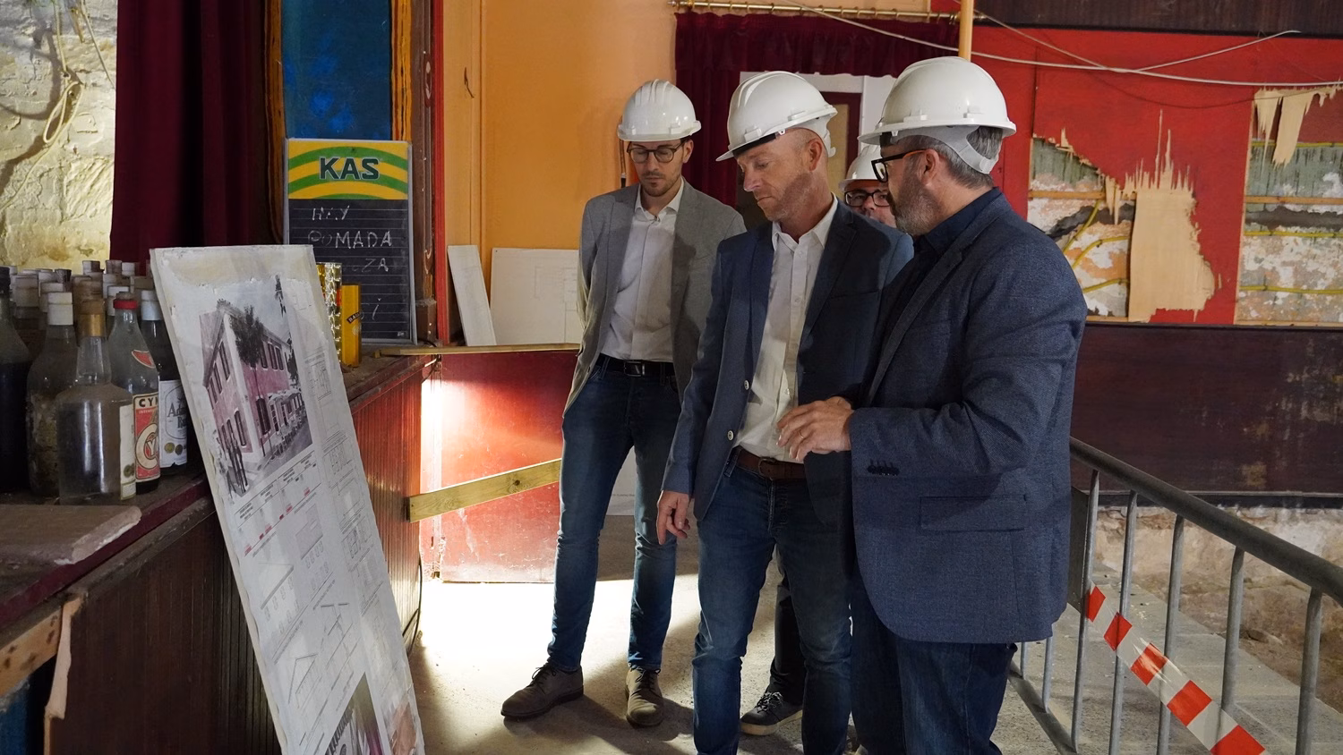 Consell y Ajuntament invierten 756.000 € en la reforma de "El Salón" de Es Castell