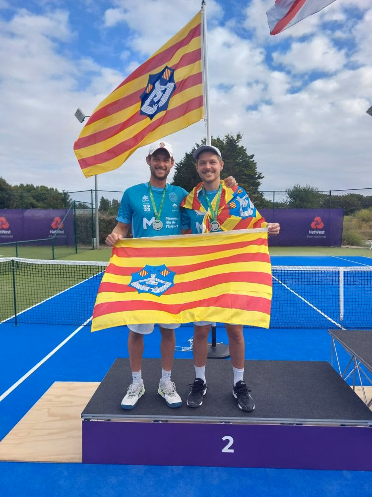 El tenis da la segunda medalla a Menorca