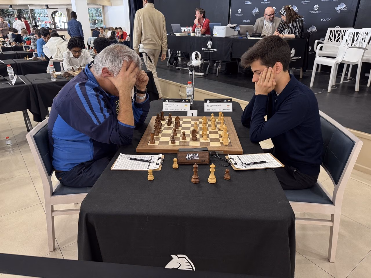 Ivanchuk mantiene el liderato en el Open Chess Menorca