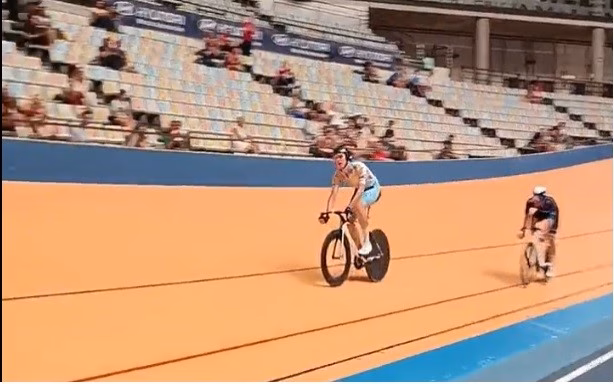 (Vídeo) Segunda medalla para Albert Torres en los campeonatos de España de ciclismo en pista