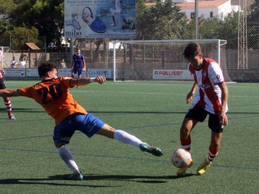 El CE Mercadal vuelve de vacío de Manacor