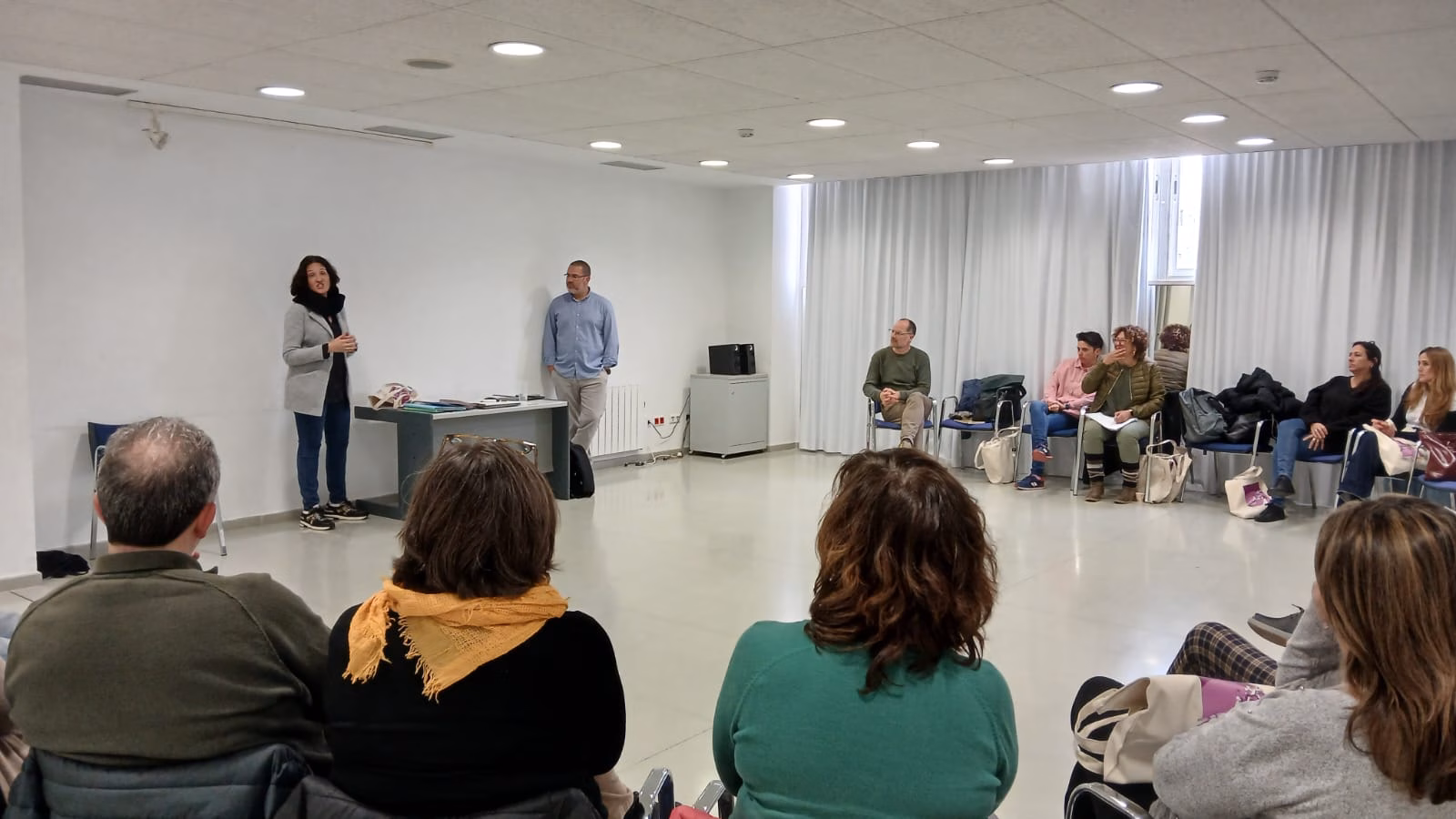 Más de 40.000 folletos y tarjetas para facilitar los contactos con el IBDona