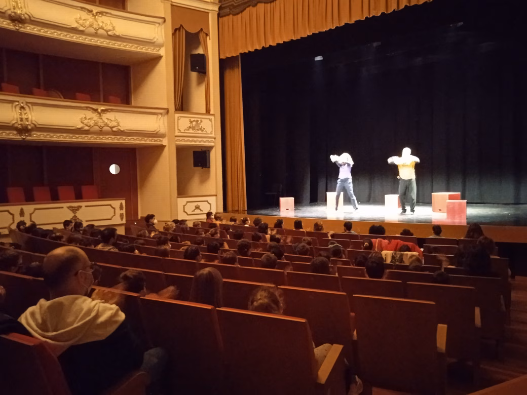 (Fotos) Teatro infantil para luchar por la igualdad de género
