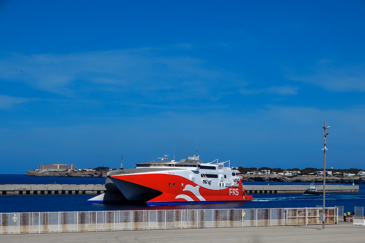 La naviera FRS deja de operar en Menorca