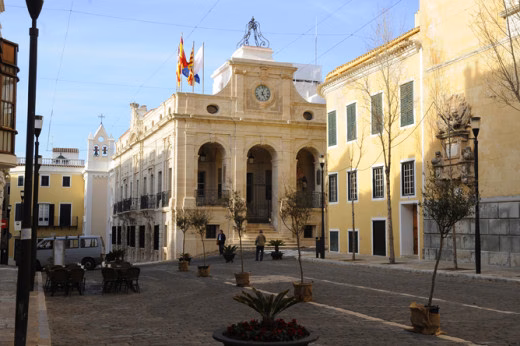 Maó pide a Endesa que ponga fin a los cortes de luz