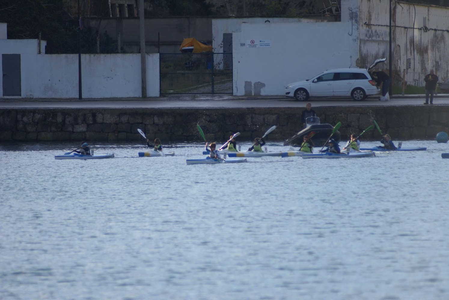 Más de 100 palistas de todas las edades se reúnen en Cala Figuera