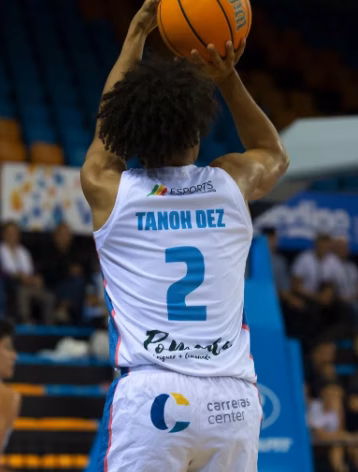 András Tanoh se desvincula del Hestia Menorca