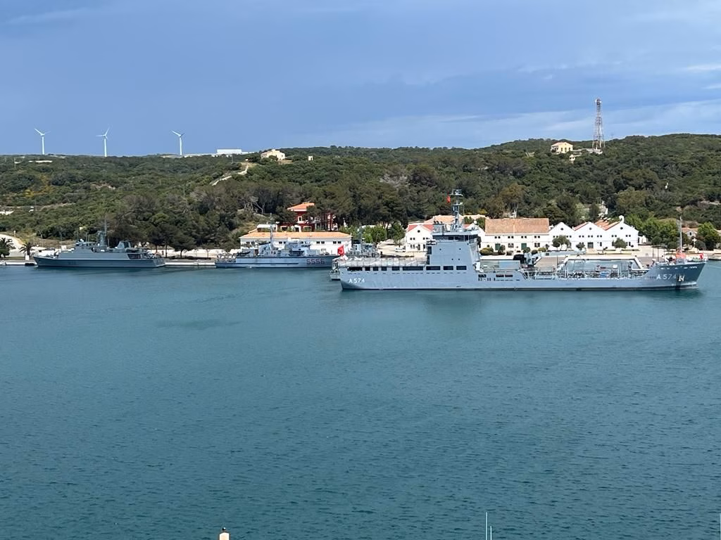 El Parlament rechaza oponerse a que los puertos de Baleares sean usados por barcos de la OTAN