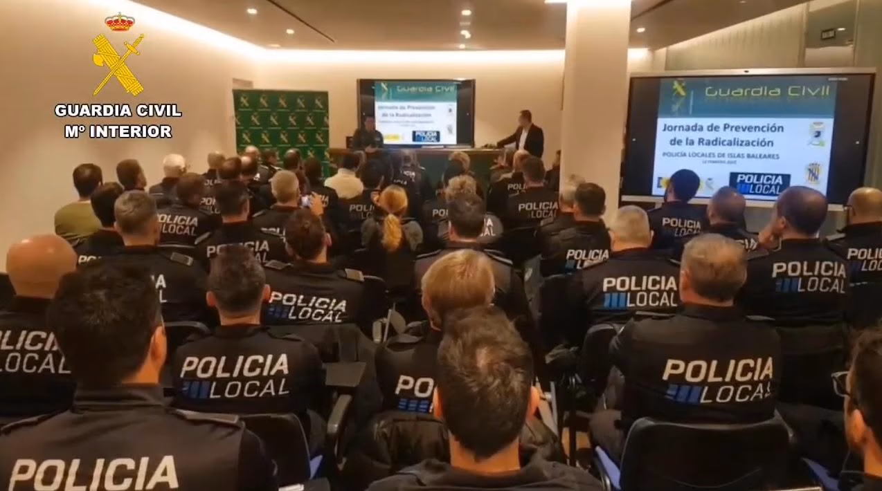 Agentes de la Policía Local de Menorca han participado en jornadas contra la radicalización yihadista