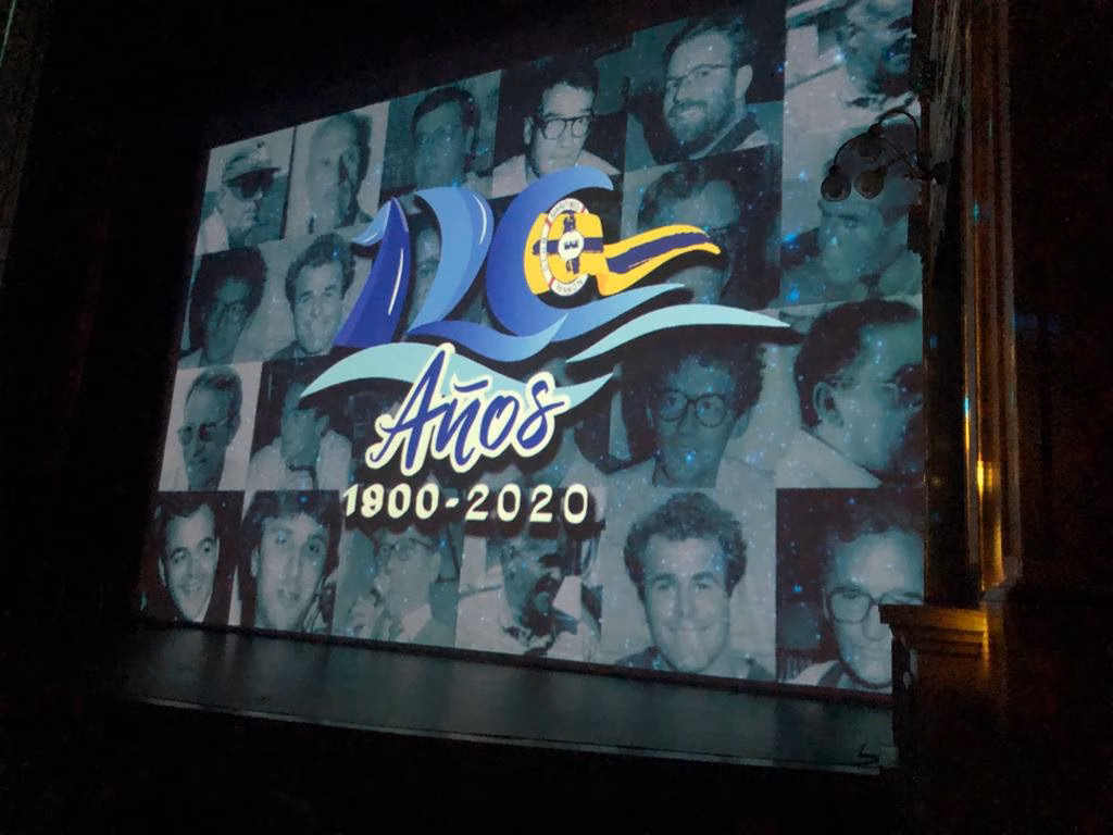 (Fotos) El CM Mahón sopla sus primeras 120 velas