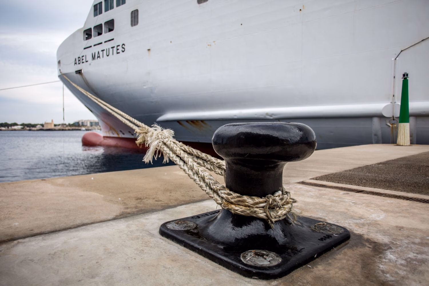 PortsIB licita por 4 millones la instalación de un sistema OPS en el puerto exterior de Ciutadella