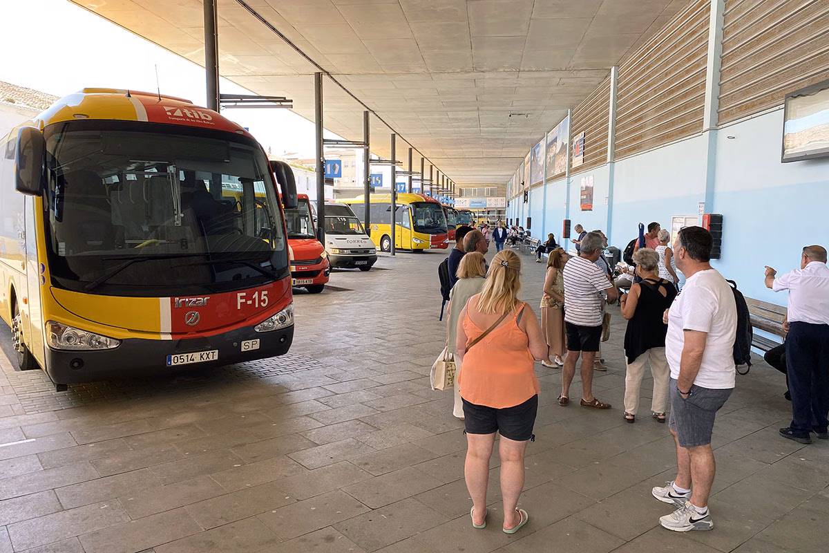 El Gobierno extiende los descuentos en el transporte público en Baleares en 2025
