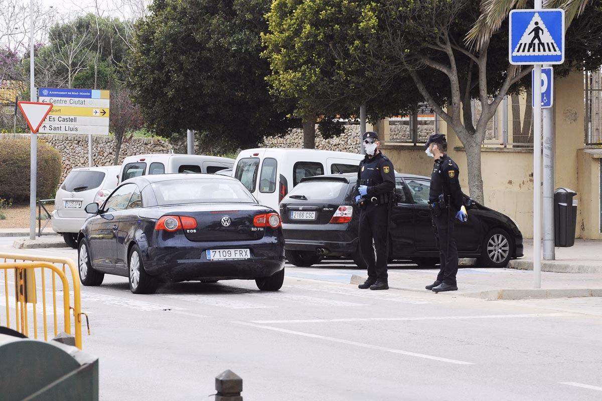 Balears roza las 8.000  denuncias por saltarse el confinamiento