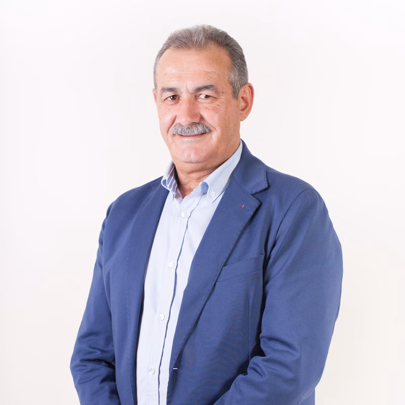 Un político leonés da positivo tras unas vacaciones en Menorca