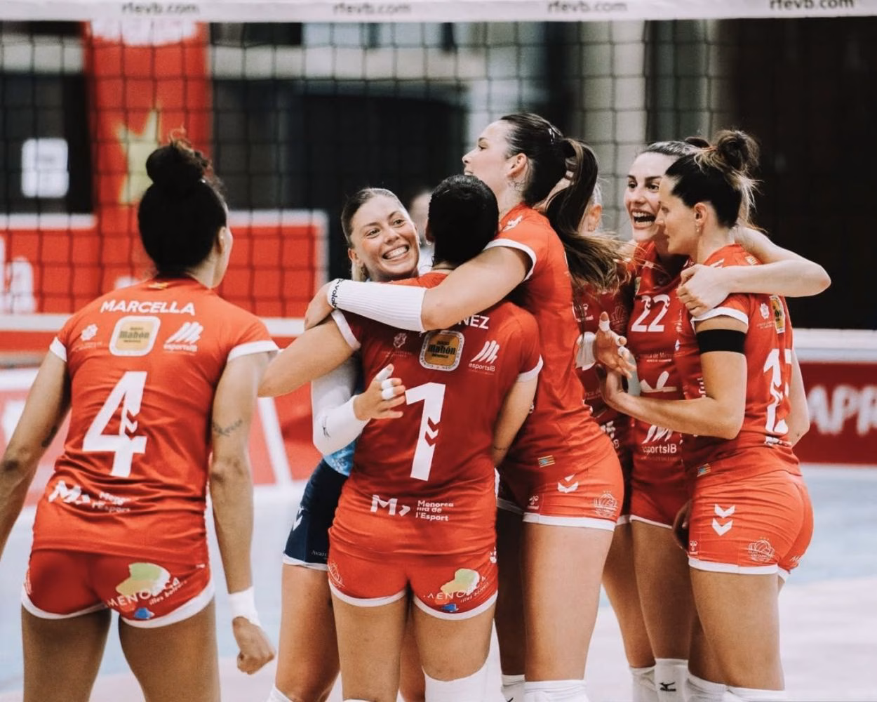 El Avarca elimina al Tenerife (1-3) y sigue firme en Europa