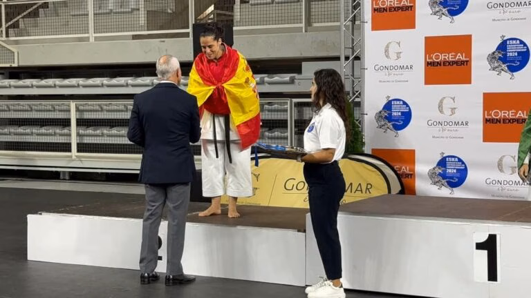 Irene Rotger se cuelga la medalla de plata en Portugal