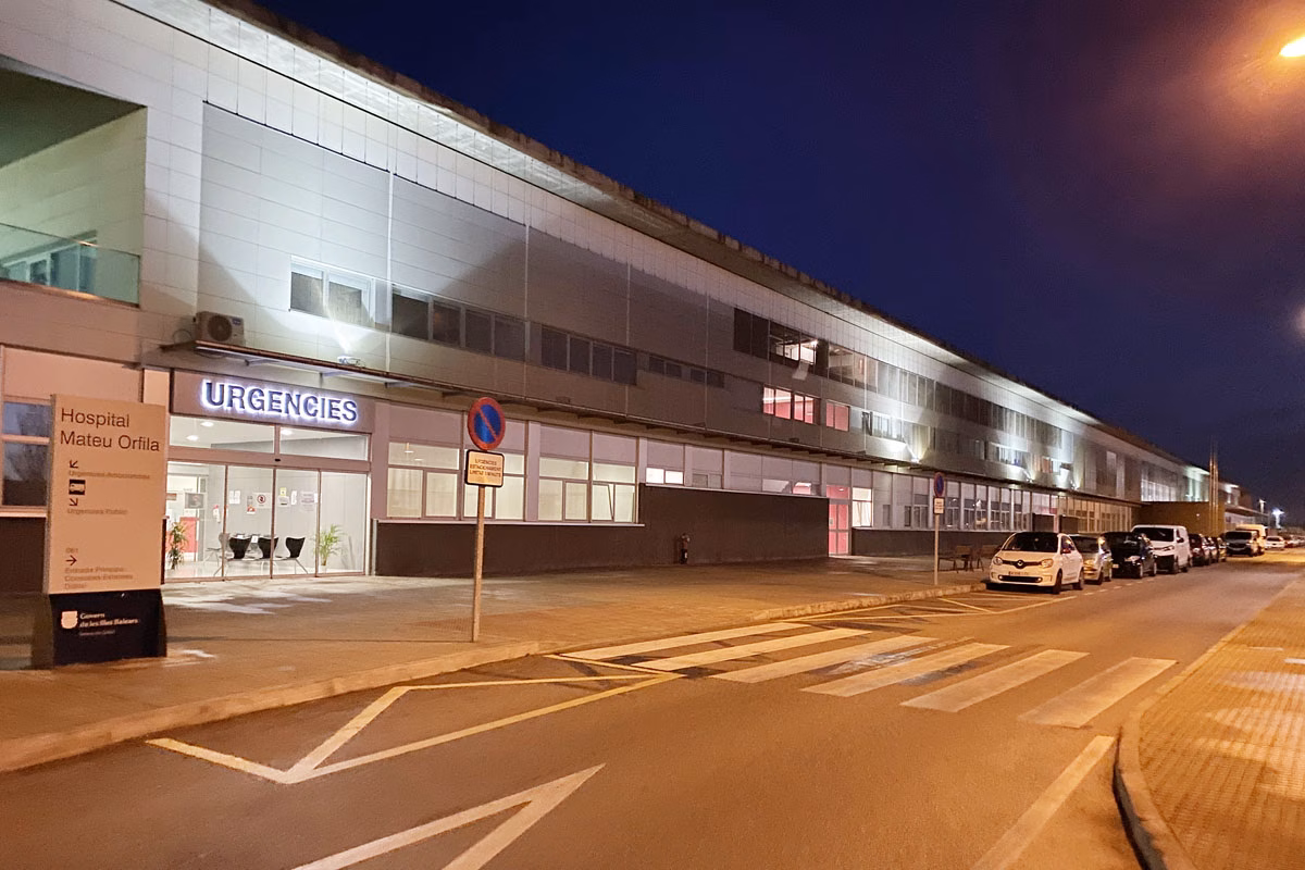 Fallece la mujer ingresada en el Mateu Orfila por un incendio en Ciutadella