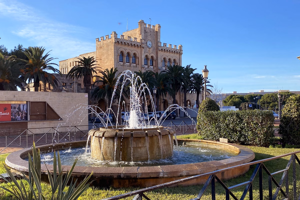 Recuperar la Plaça des Born, el nostre compromís ferm