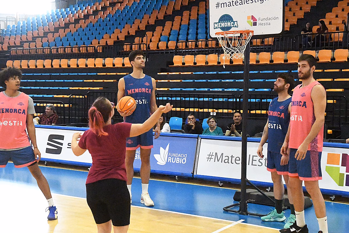 Más de 150 personas participan en el "3x3MatealEstigma" con motivo del Día Mundial de la Salud Mental