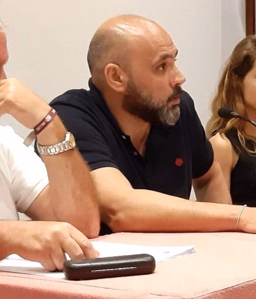 PSOE y Volem Sant Lluís acusan a un concejal de intimidarles y amenazarles en una comisión