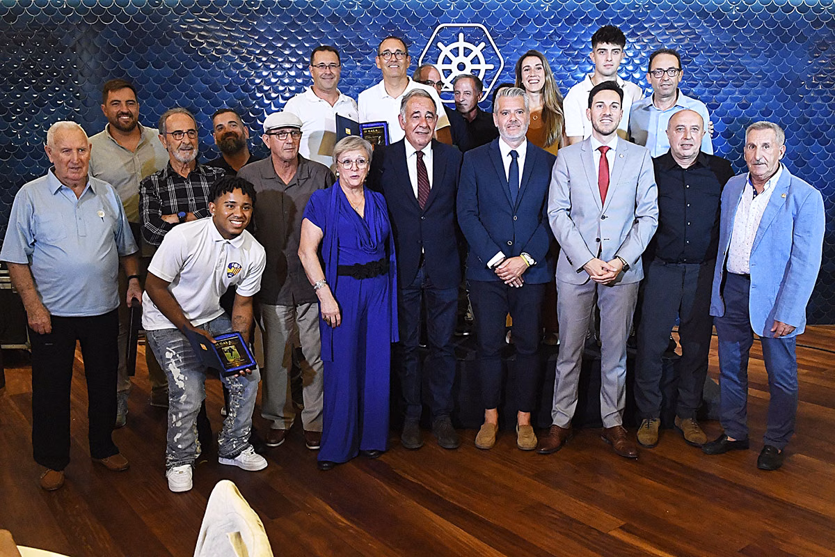 (Fotos) La gran fiesta del fútbol de Menorca