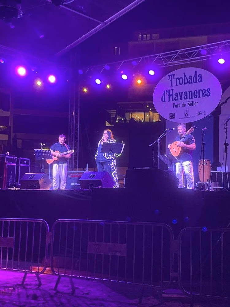 Eva Pons Trio abre la Trobada d'Havaneres de Sòller