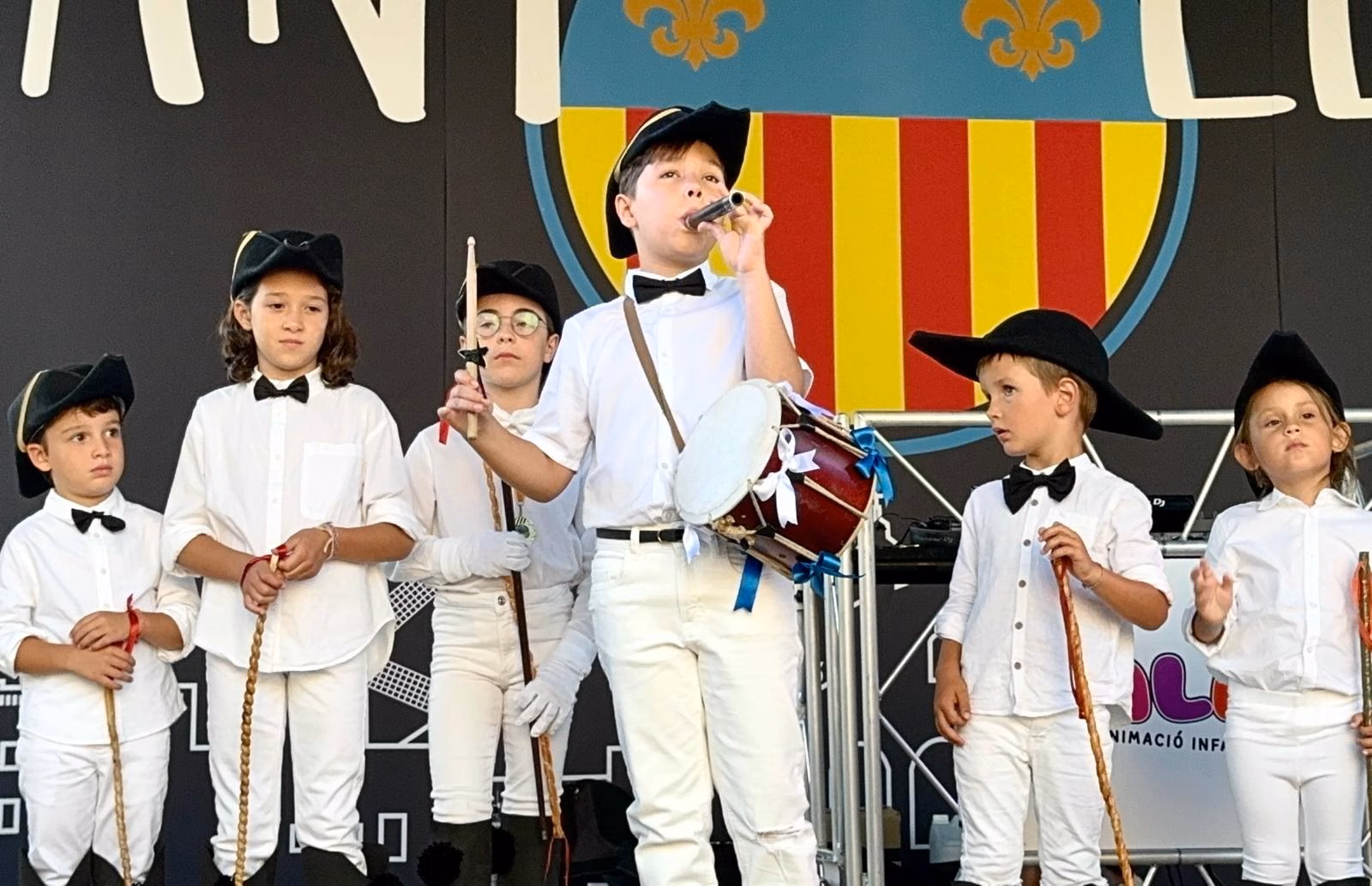 (Fotos) Los más pequeños arrancan las fiestas de Sant Lluís