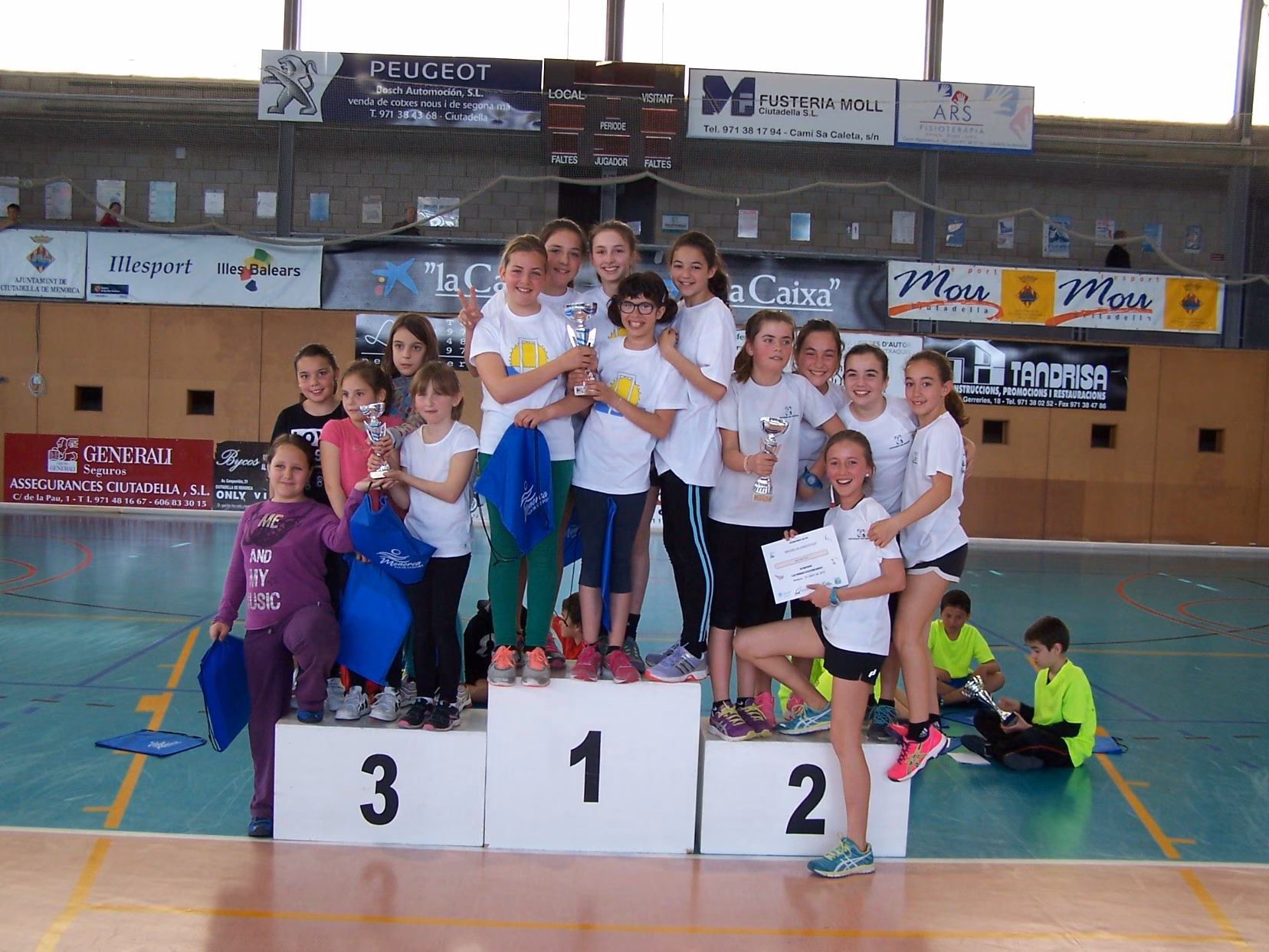 Menorca gana el torneo autonómico y es la isla más divertida del atletismo balear
