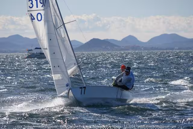 Álex Tinoco gana el 43º Trofeo Armada Española en el Mar Menor