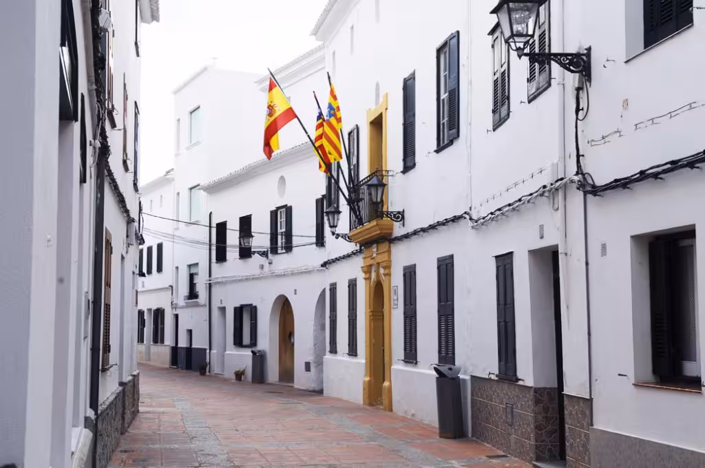 Es Mercadal habilita una Oficina para tramitar las ayudas a los afectados por la DANA