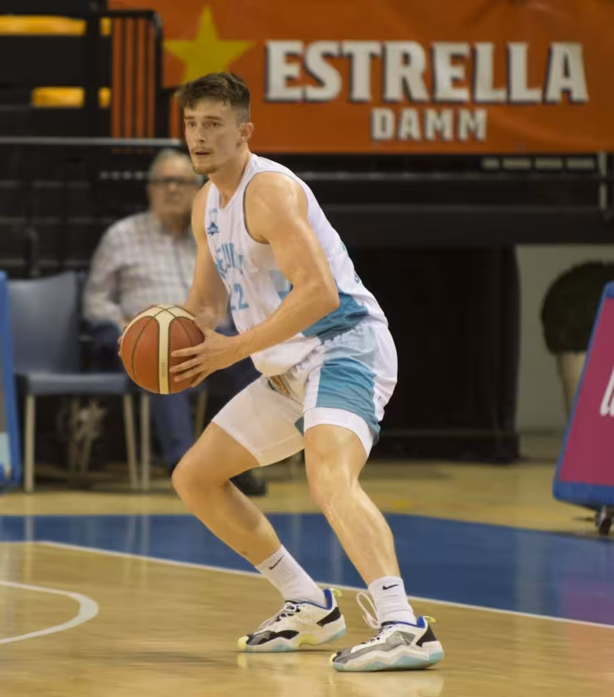 Pablo Suárez renueva con el Hestia Menorca